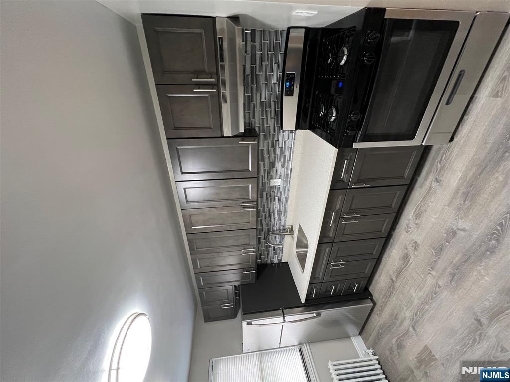 65 Arcadia Road Hackensack, NJ 07601 - Photo 2 of 6