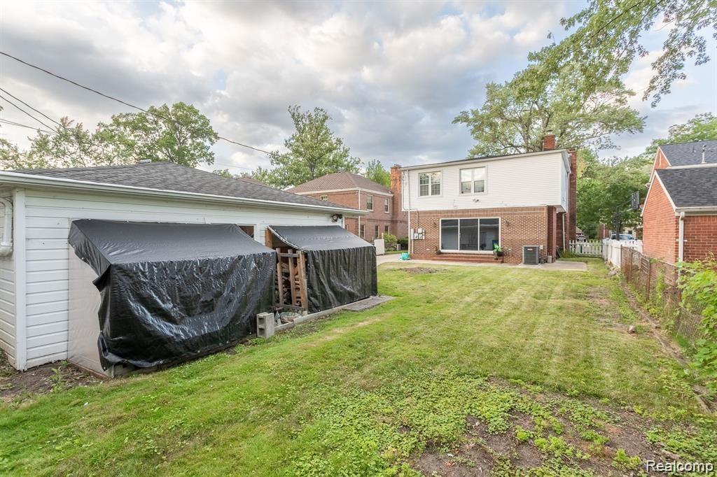 1263 Whittier Road Grosse Pointe Park, MI 48230 - Photo 37 of 39