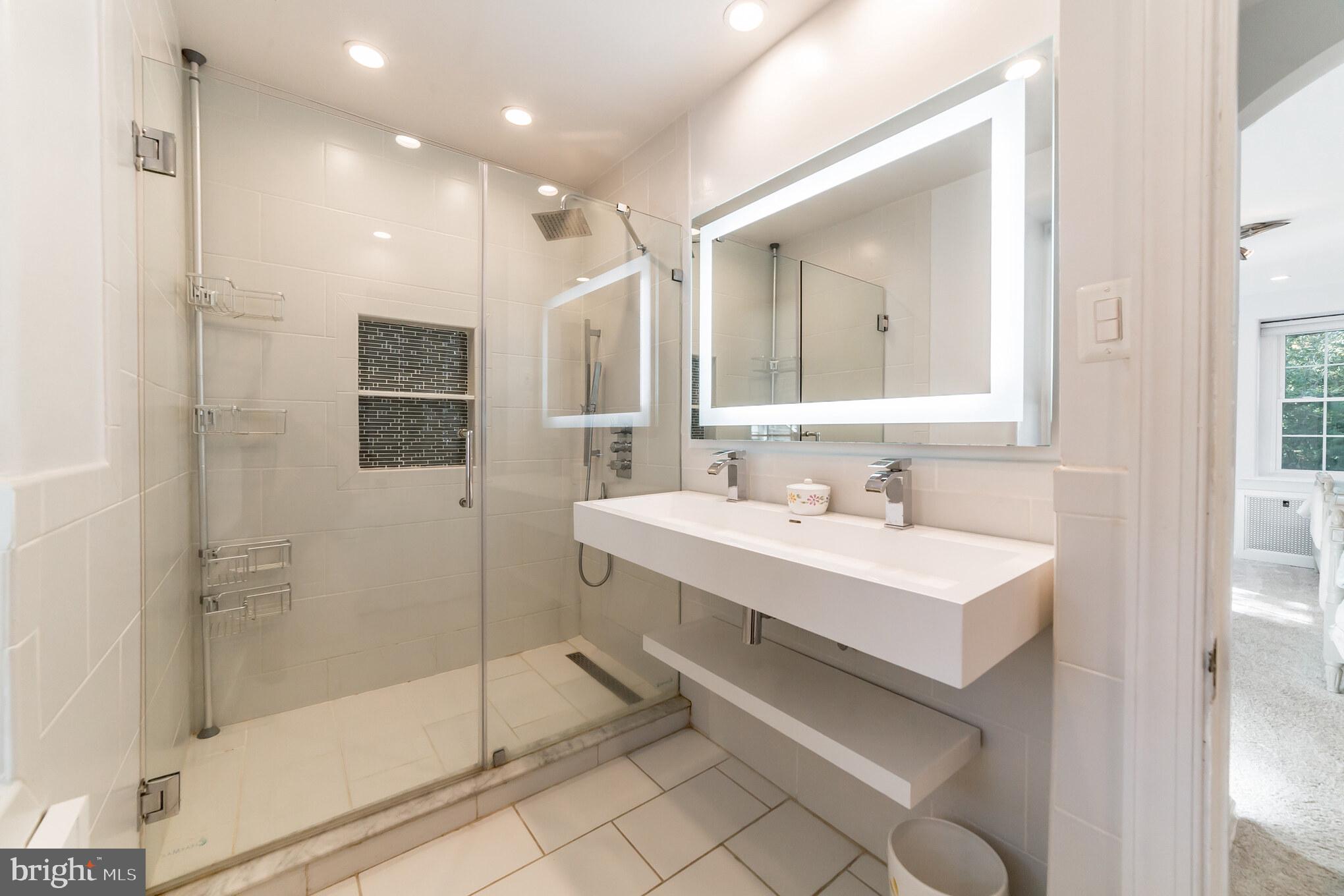 1502 Flat Rock Road Penn Valley, PA 19072 - Photo 15 of 28 Full Bathroom