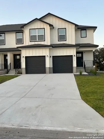 $1,495 | 127 Damon Divide, San Antonio, TX 78253