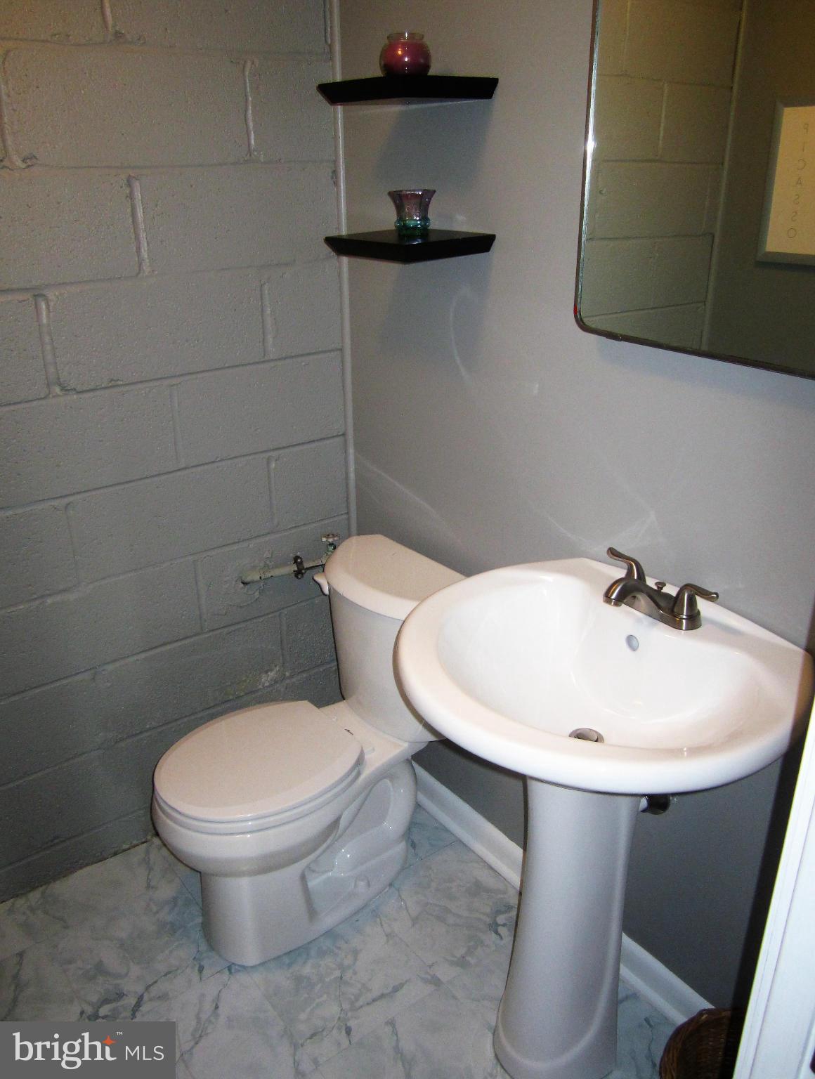 1215 Redcliffe Road Catonsville, MD 21228 - Photo 18 of 21 Bath