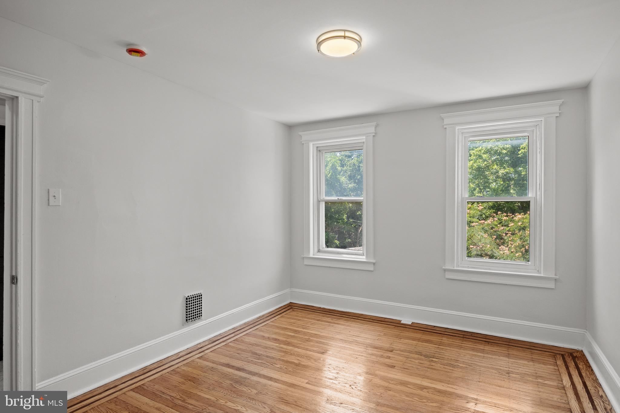 2022 Madison Street Chester, PA 19013 - Photo 18 of 29