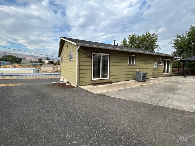 $399,000 | 1031 16th Avenue, Clarkston, WA 99403