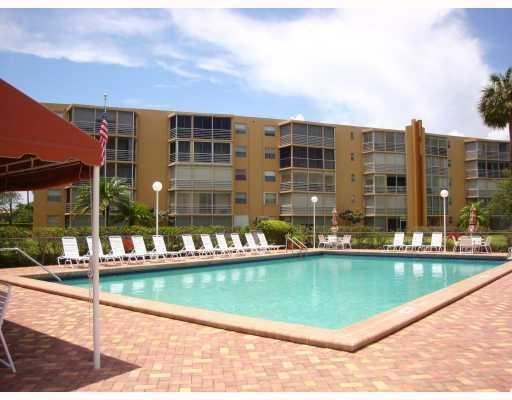 5301 Northwest 2nd Avenue, Unit 204 Boca Raton, FL 33487 - Photo 4 of 19 community pool