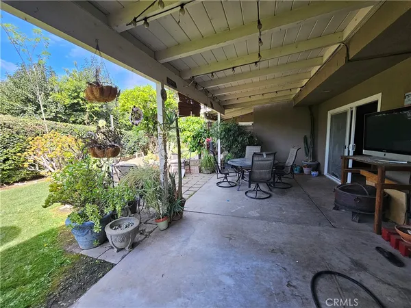a view of garden with patio