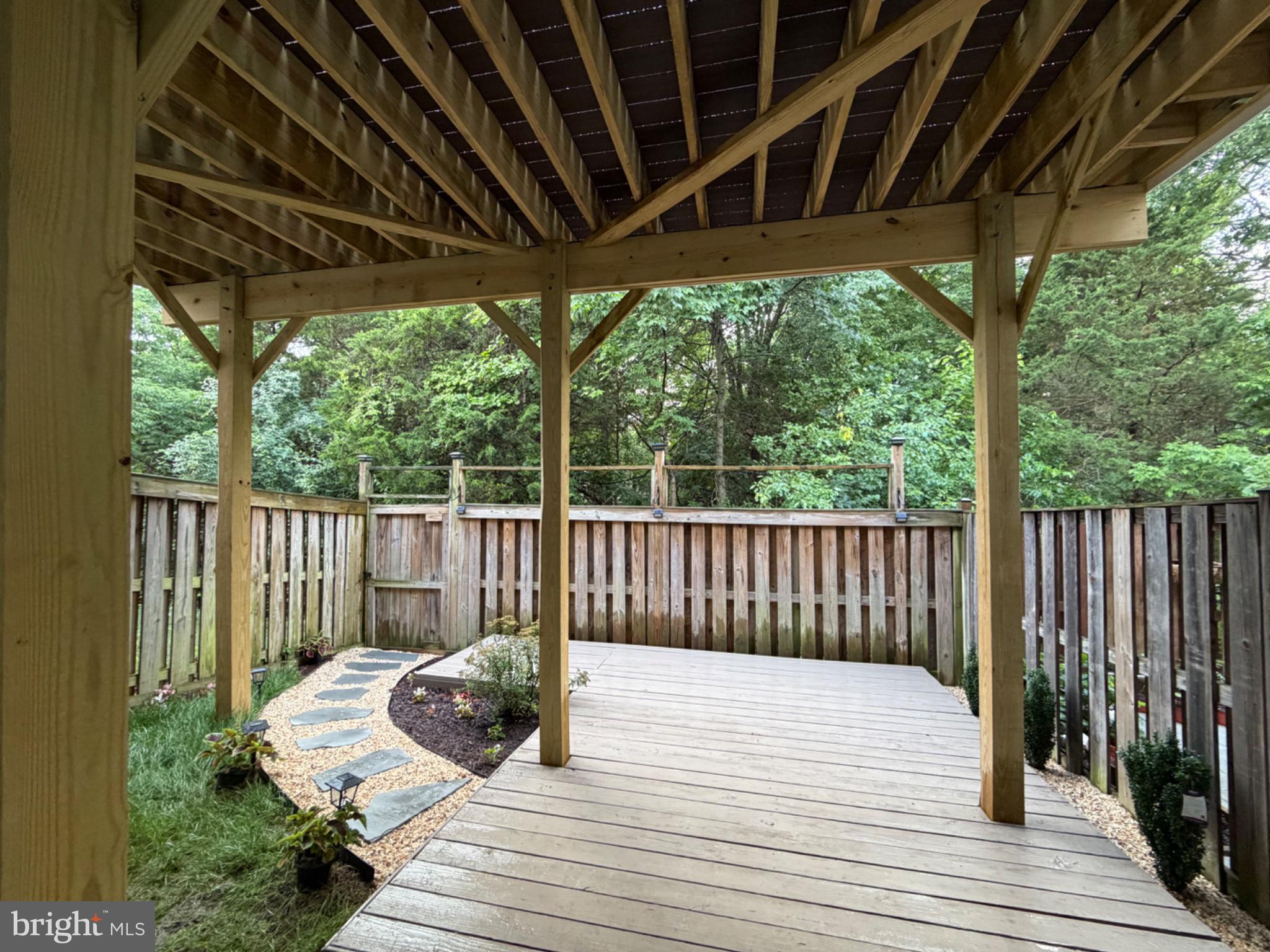 25333 Wakestone Terrace Chantilly, VA 20152 - Photo 63 of 109 Serene outdoor retreat awaits you.