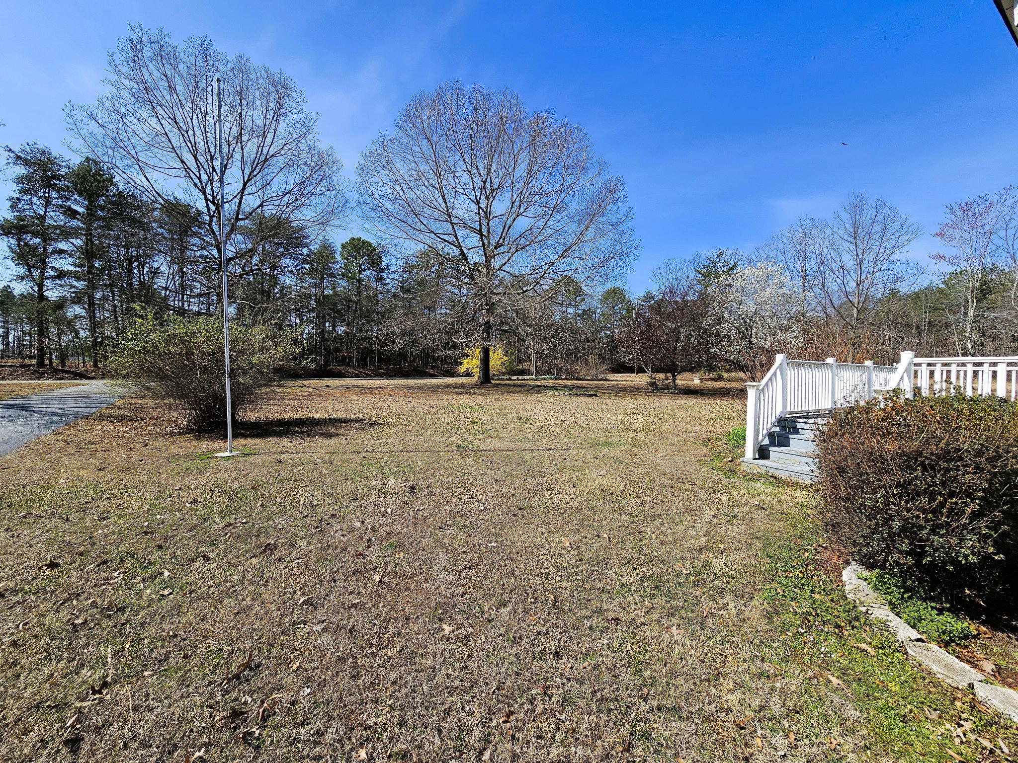 147 Old County Road Mineral, VA 23117 - Photo 12 of 35 Extensive, level front yard