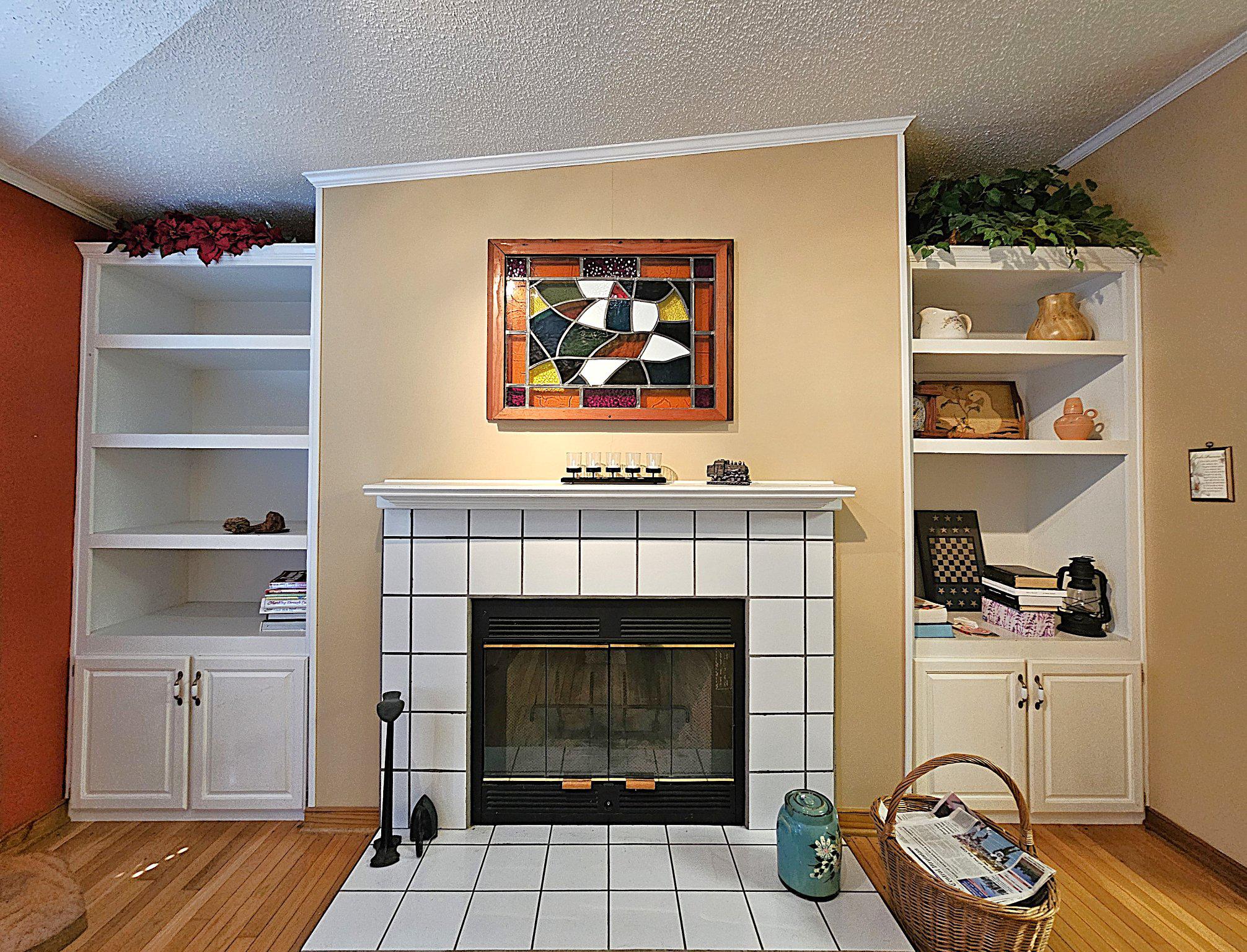 147 Old County Road Mineral, VA 23117 - Photo 19 of 35 Cozy fireplace!