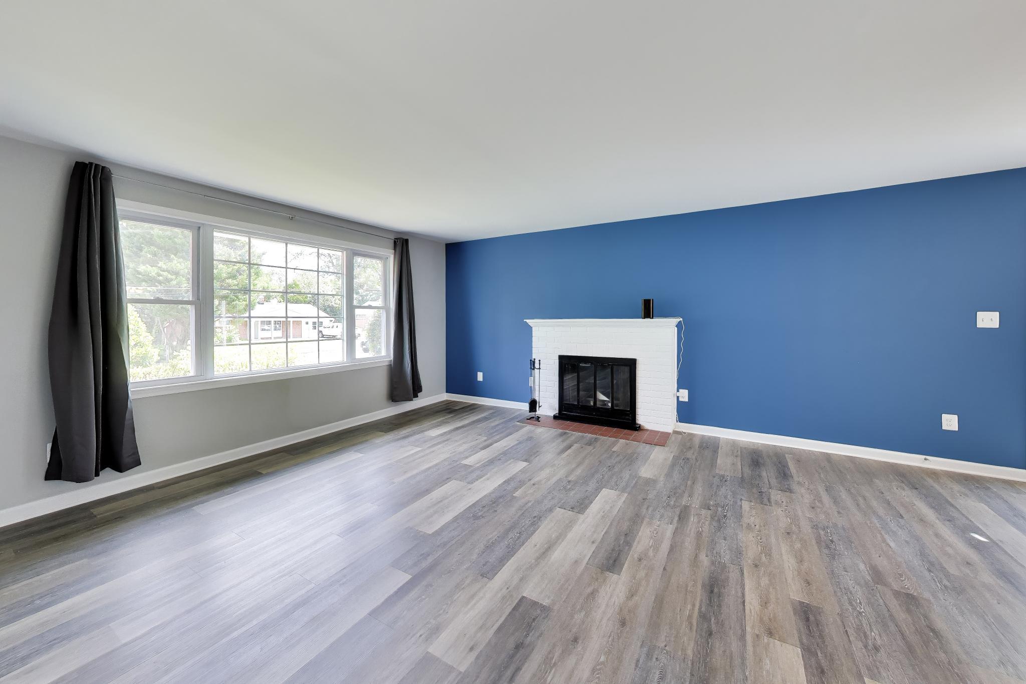 5816 Amelia Street Springfield, VA 22150 - Photo 6 of 36 Accent Wall Color