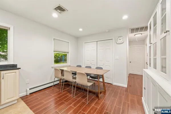 $5,200 | 3 Burton Place, Cresskill, NJ 07626