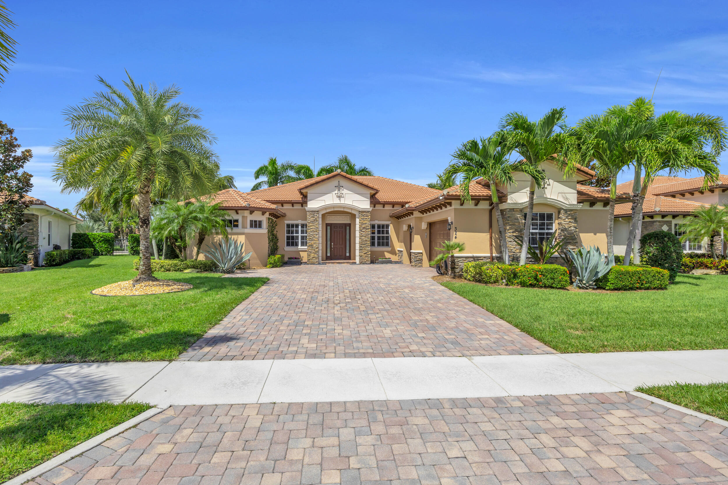 324 Rudder Cay Way Jupiter, FL 33458 - Photo 3 of 59 3_8p3a1391