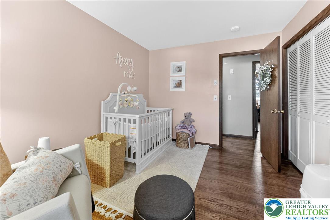 394 Manor Drive Nazareth, PA 18064 - Photo 25 of 44 a living room with furniture and a wooden floor