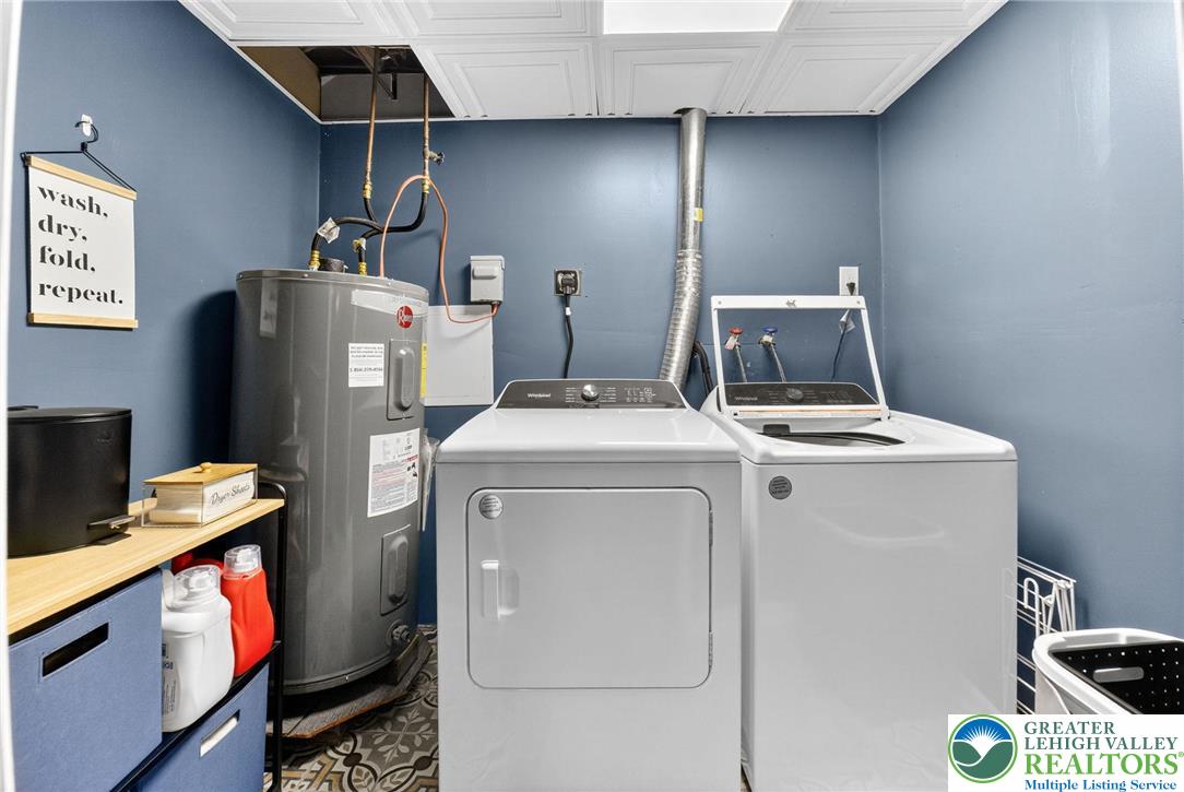 394 Manor Drive Nazareth, PA 18064 - Photo 35 of 44 a utility room with dryer and washer
