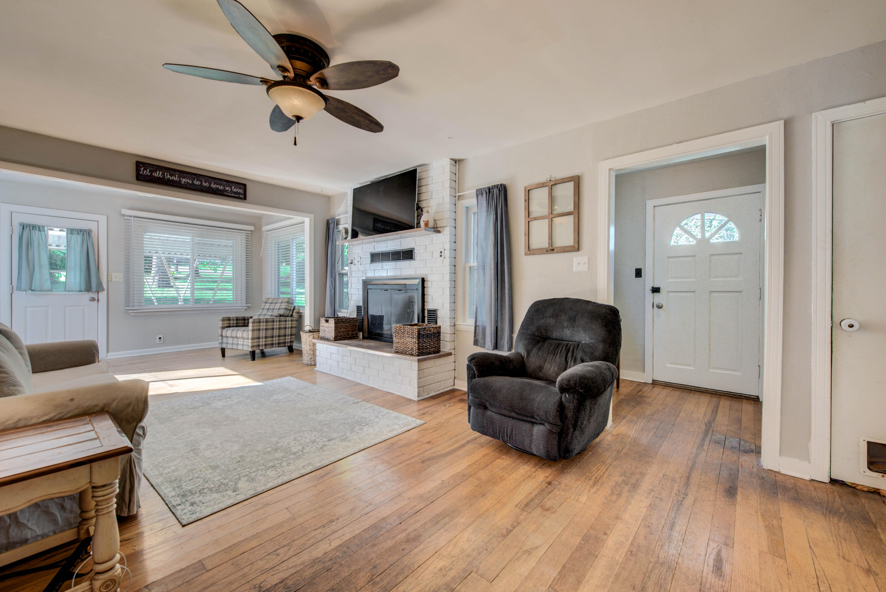 5004 Clover Road Knoxville, TN 37912 - Photo 4 of 33 4