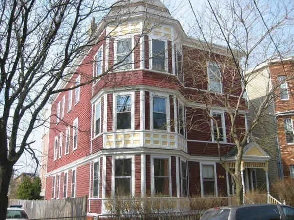 $2,580 | 454 Green Street, Unit 1, Cambridge, MA 02139