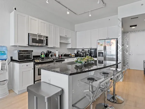 $3,700 | 150 East Robinson Street, Unit 2906, Orlando, FL 32801