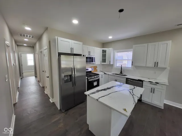 $1,850 | 1433 West Pruitt Street, Indianapolis, IN 46208