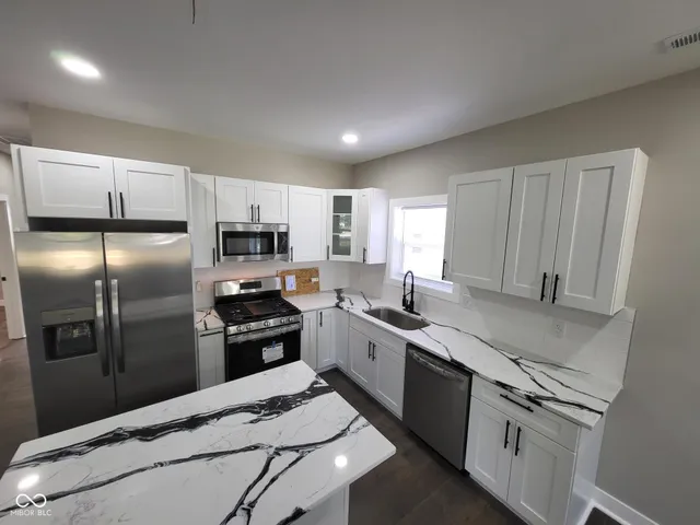 $1,850 | 1433 West Pruitt Street, Indianapolis, IN 46208