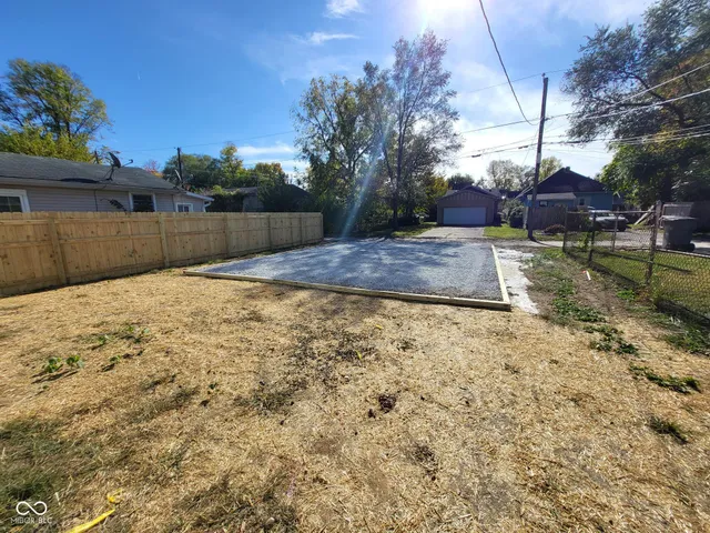 $1,850 | 1433 West Pruitt Street, Indianapolis, IN 46208