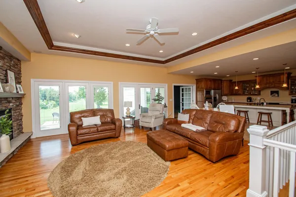 $849,900 | 241 Cottonwood Cove, Lynd, MN 56157