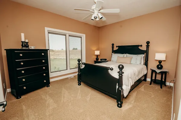 $849,900 | 241 Cottonwood Cove, Lynd, MN 56157