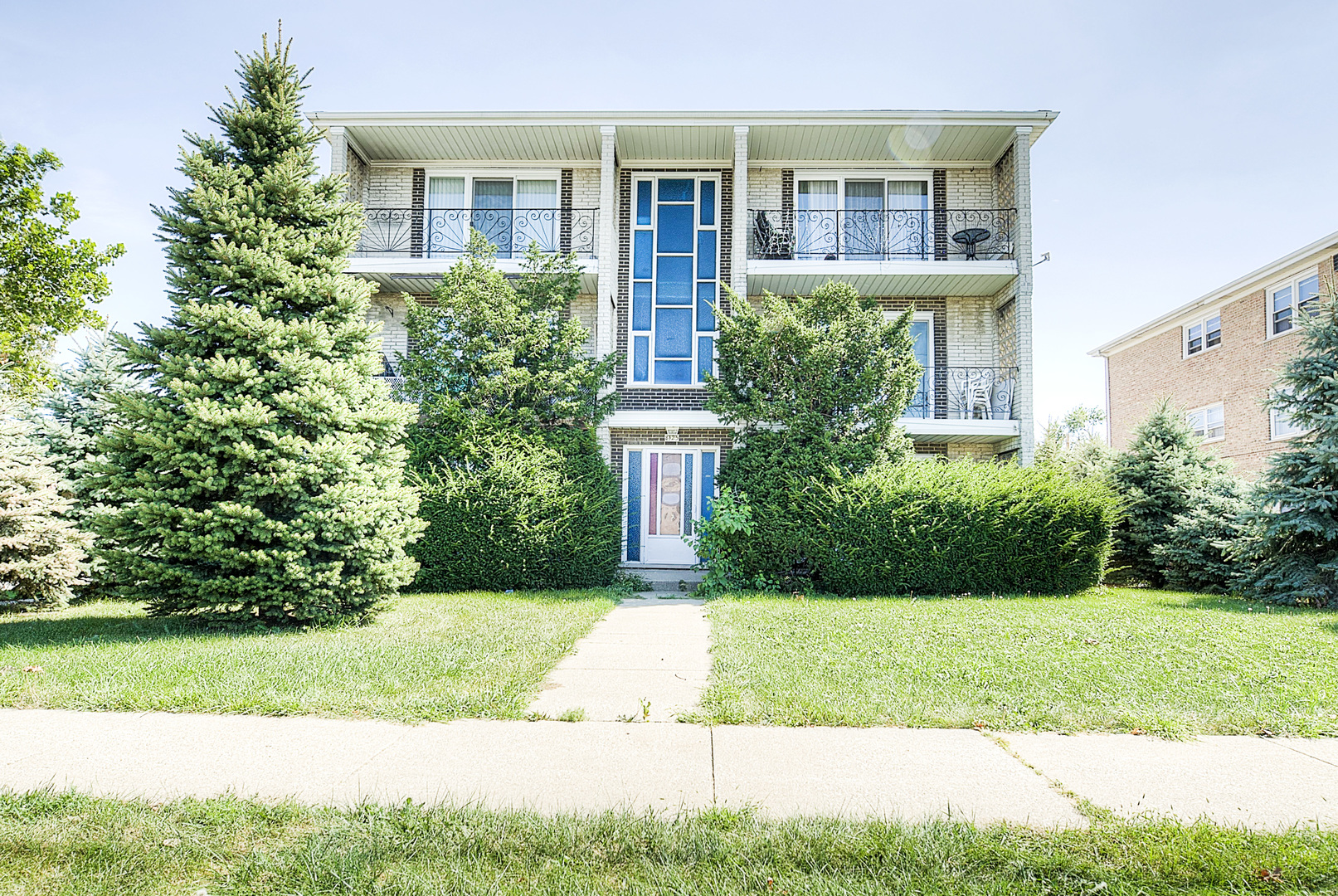 8125 South Roberts Road, Unit 3N Bridgeview, IL 60455 - Photo 1 of 20 Gallery Image 1