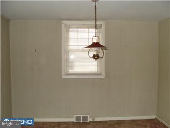 1026 Lamb Road Secane, PA 19018 - Photo 4 of 11 Dining Room