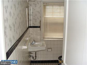 1026 Lamb Road Secane, PA 19018 - Photo 6 of 11 Bathroom