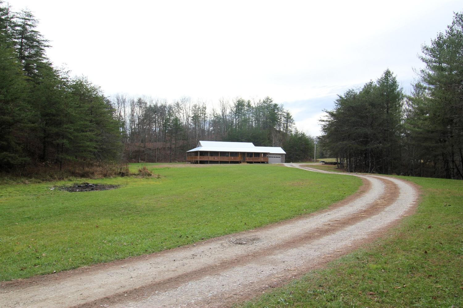 1069 Sally Branch Road London, KY 40741 - Photo 16 of 55 Photo 16