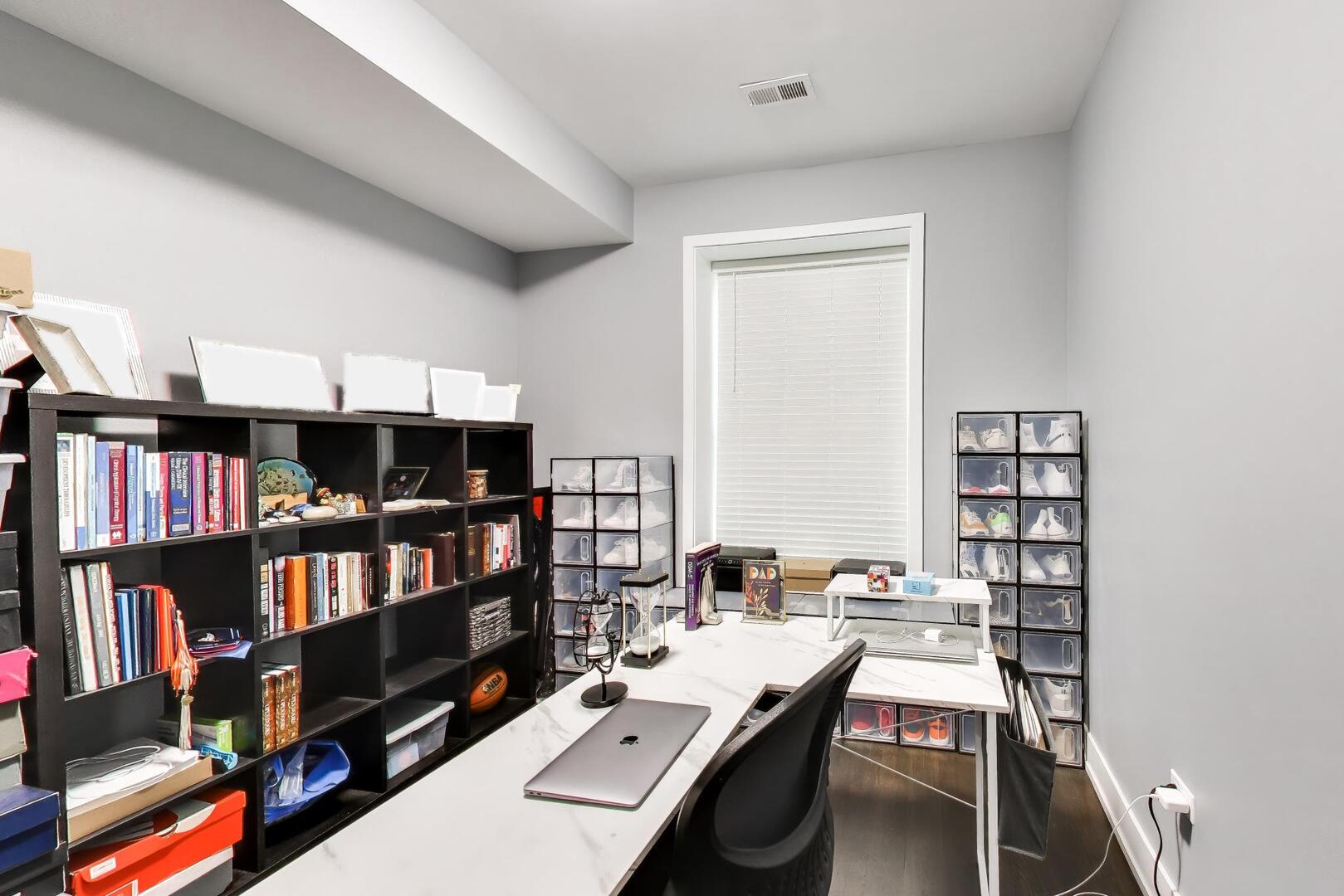 616 East 46th Street, Unit 2 Chicago, IL 60653 - Photo 12 of 27