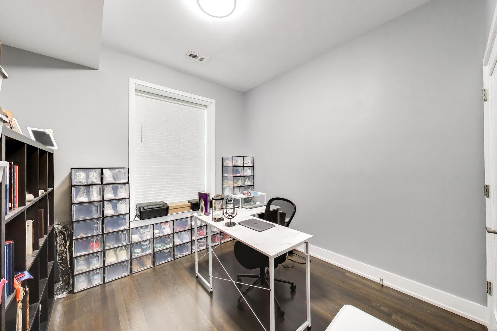 616 East 46th Street, Unit 2 Chicago, IL 60653 - Photo 10 of 27