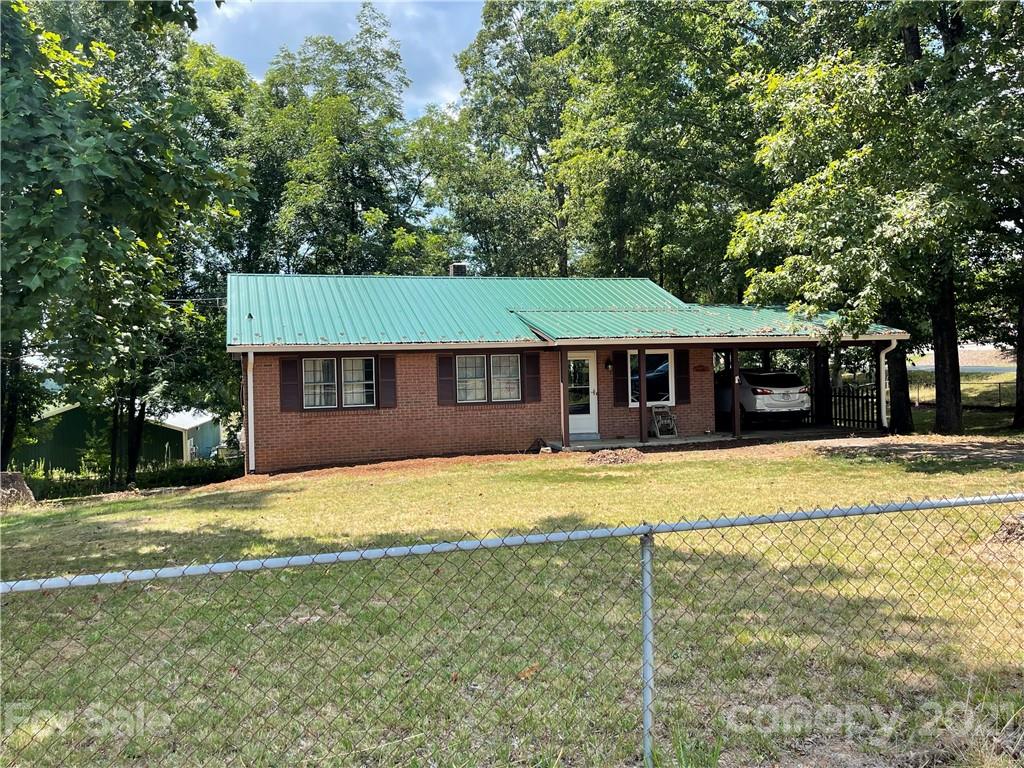 129 Leonhardt Road Morganton, NC 28655 - Photo 1 of 23 Gallery Image 1