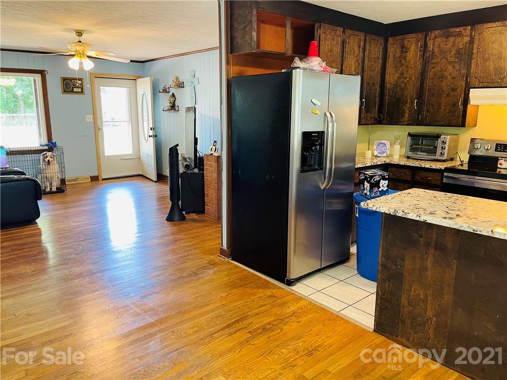 129 Leonhardt Road Morganton, NC 28655 - Photo 11 of 23 Gallery Image 11