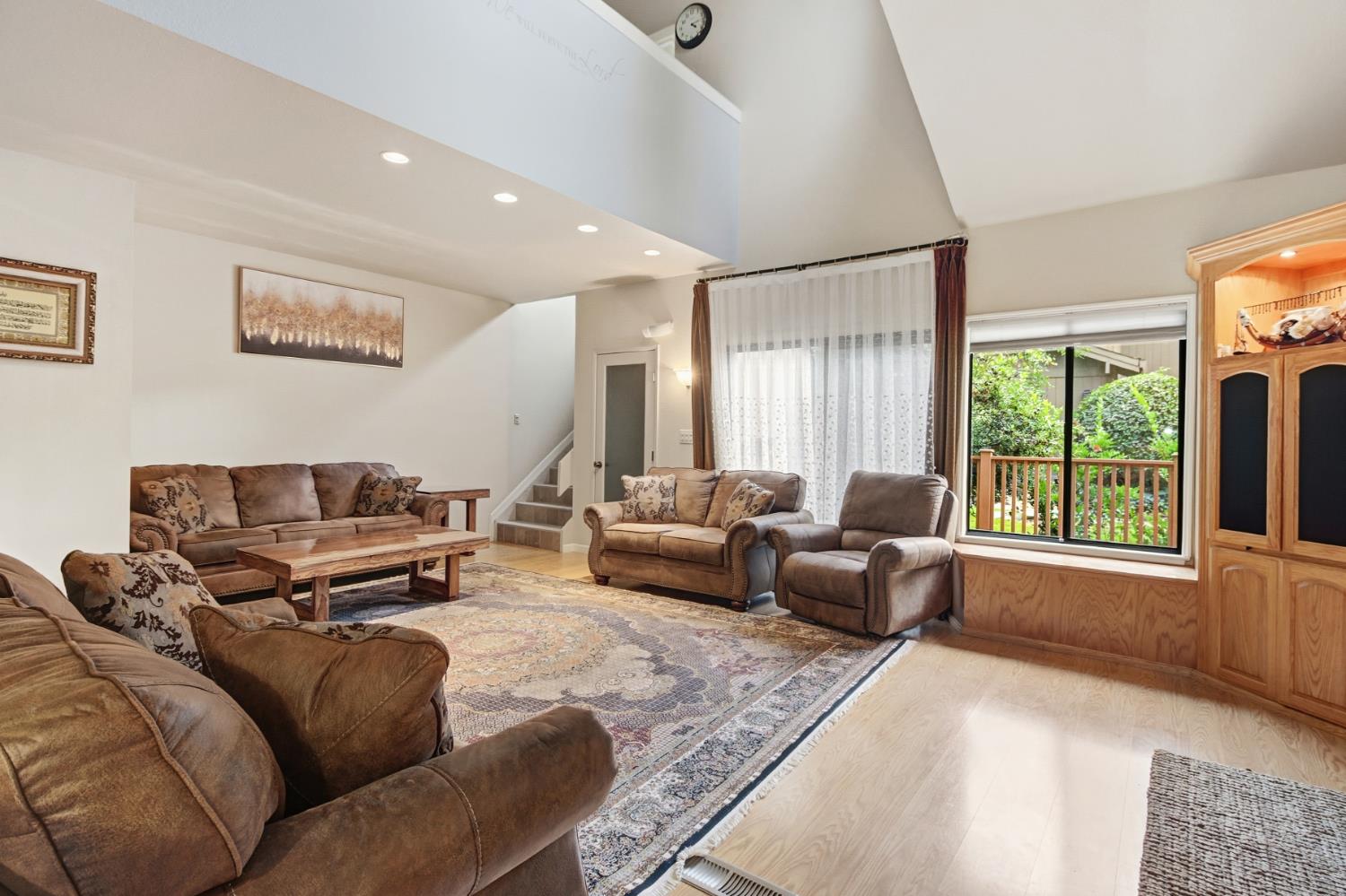 2240 Boyer Drive Carmichael, CA 95608 - Photo 4 of 41