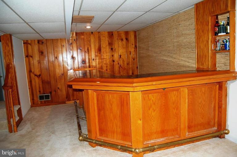 3813 Ridge Road Annandale, VA 22003 - Photo 14 of 30 Wet Bar