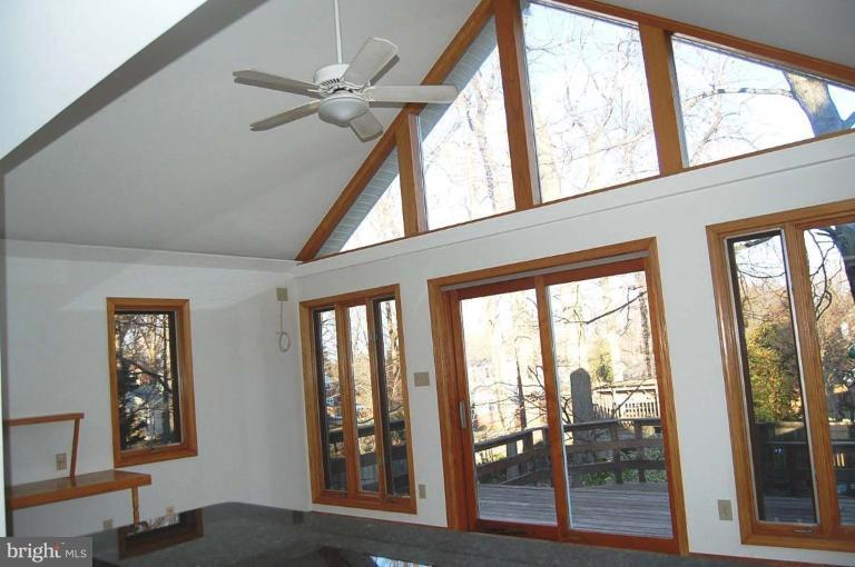 3813 Ridge Road Annandale, VA 22003 - Photo 7 of 30 Family Room