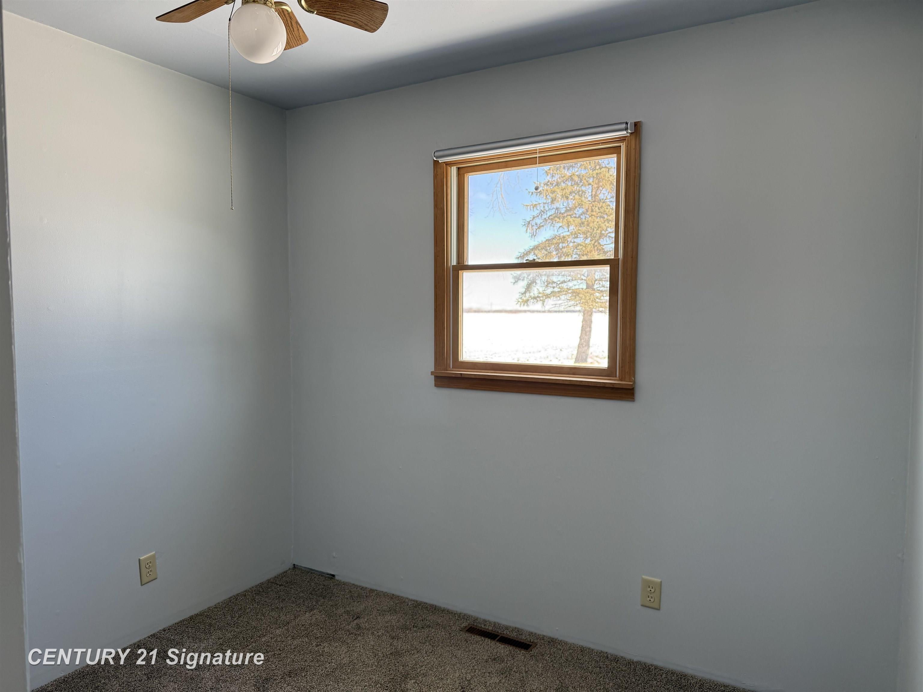 6867 7 Mile Road Freeland, MI 48623 - Photo 11 of 25 Bedroom 2