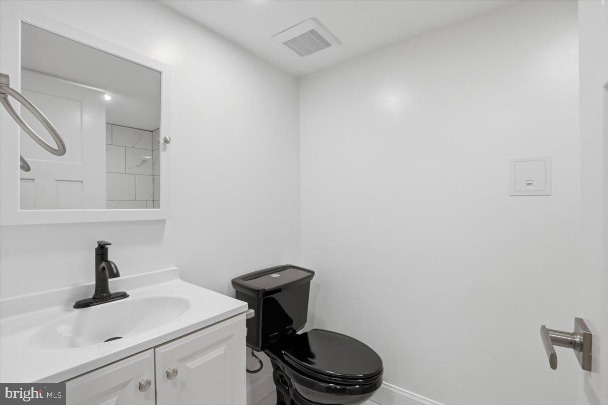 5024 8th Road South Arlington, VA 22204 - Photo 24 of 35