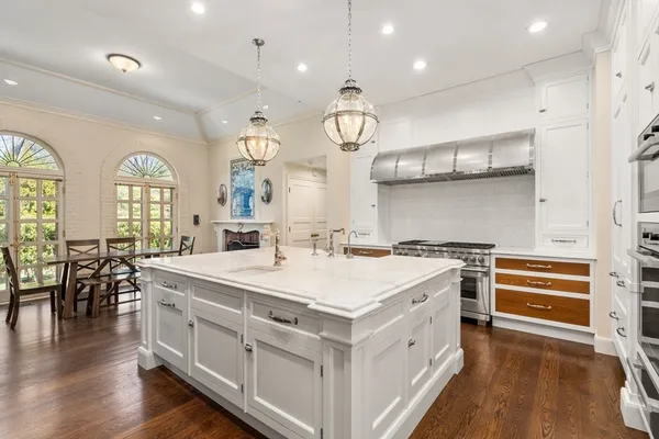 $3,595,000 | 11 Scotch Pine Circle, Wellesley, MA 02481
