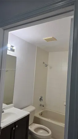 $2,550 | 2755 Southeast 15th Road, Unit 101, Homestead, FL 33035