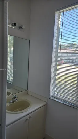 $2,550 | 2755 Southeast 15th Road, Unit 101, Homestead, FL 33035