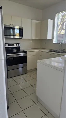 $2,550 | 2755 Southeast 15th Road, Unit 101, Homestead, FL 33035