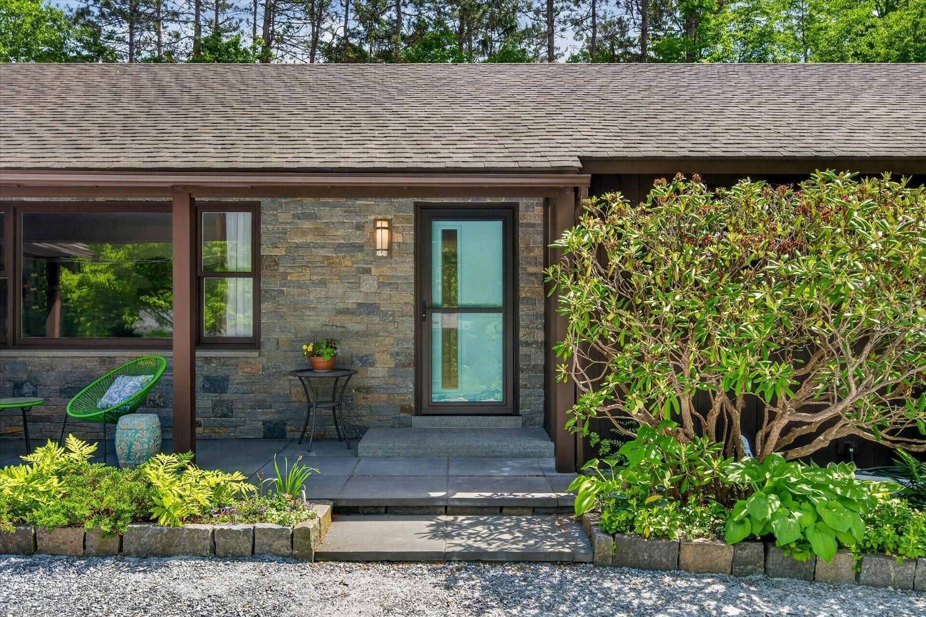 431 Brookwood Rutland, VT 05701 - Photo 6 of 52