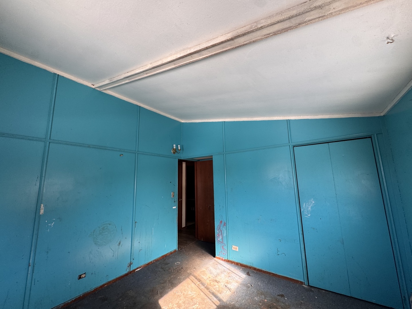 806 Northeast 3rd Street Galva, IL 61434 - Photo 14 of 20 a view of elevator