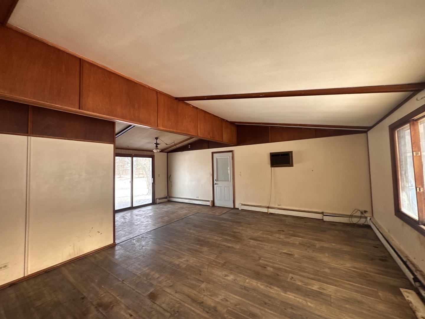 806 Northeast 3rd Street Galva, IL 61434 - Photo 6 of 20