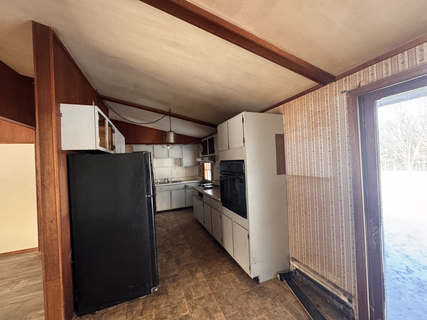 806 Northeast 3rd Street Galva, IL 61434 - Photo 9 of 20