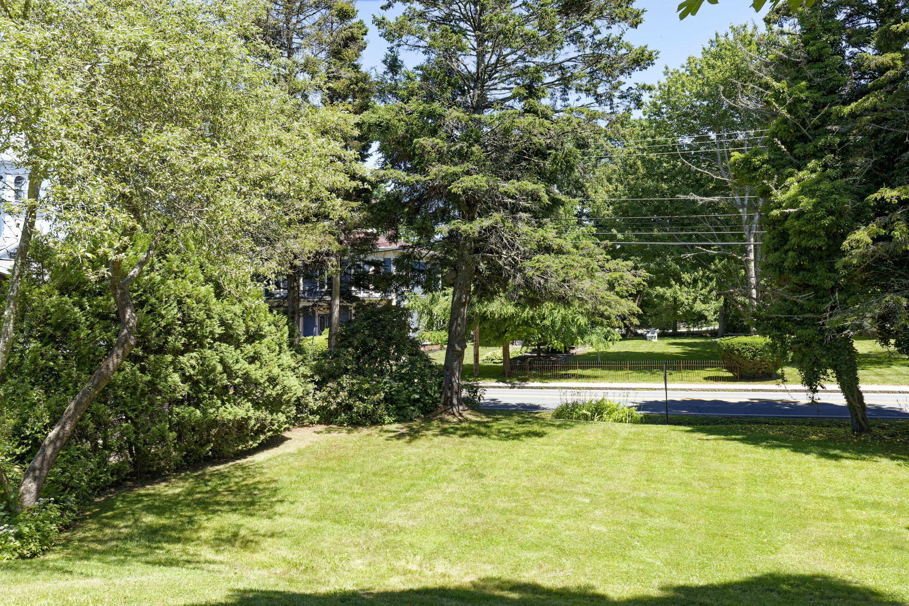 239 Ocean Point Road Boothbay, ME 04544 - Photo 10 of 40 10-239OceanPtRd-AT