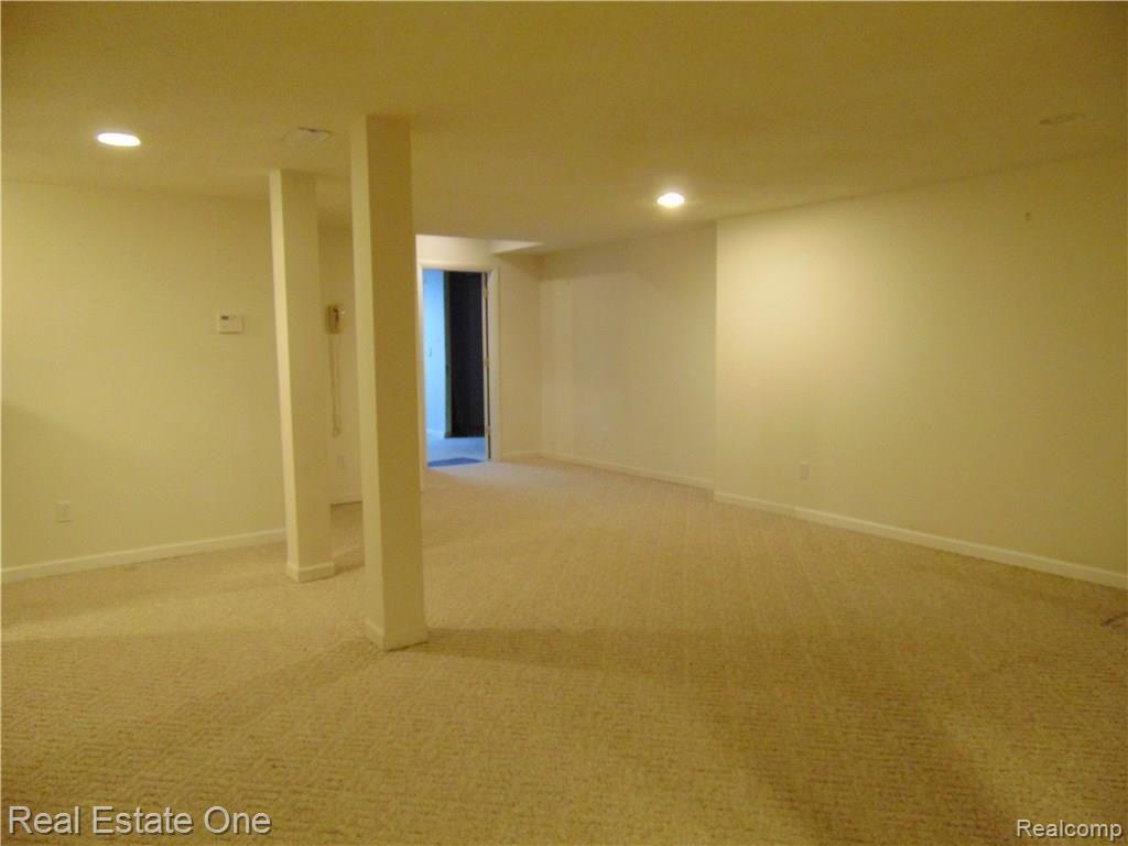 265 Woodward Road Canton, MI 48188 - Photo 10 of 40 DSC02100.JPG