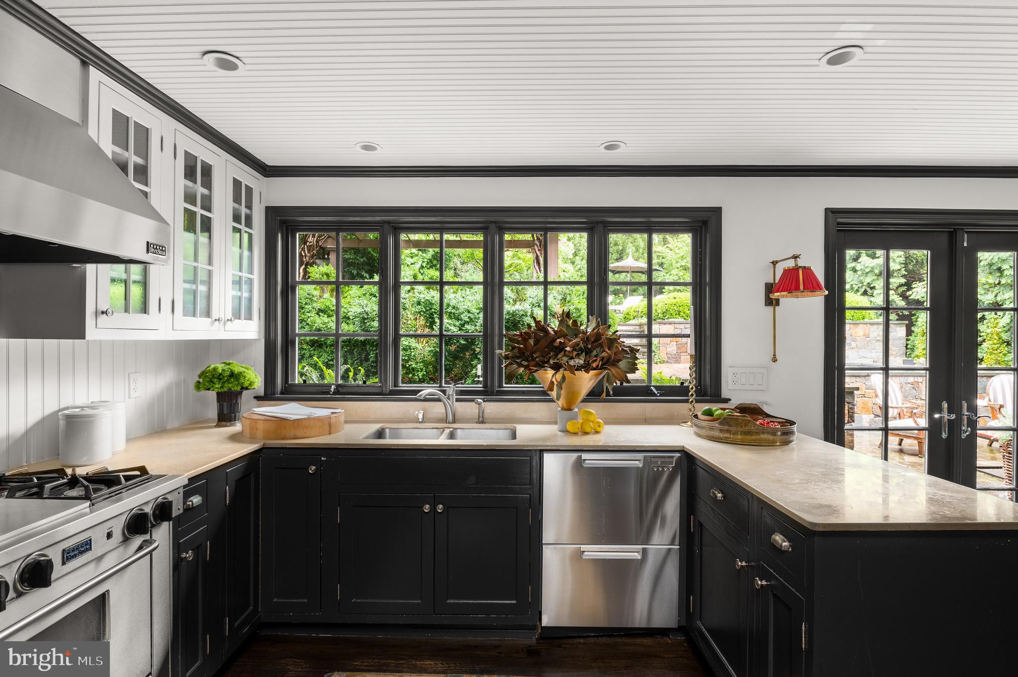 2215 49th Street Northwest Washington, DC 20007 - Photo 8 of 56