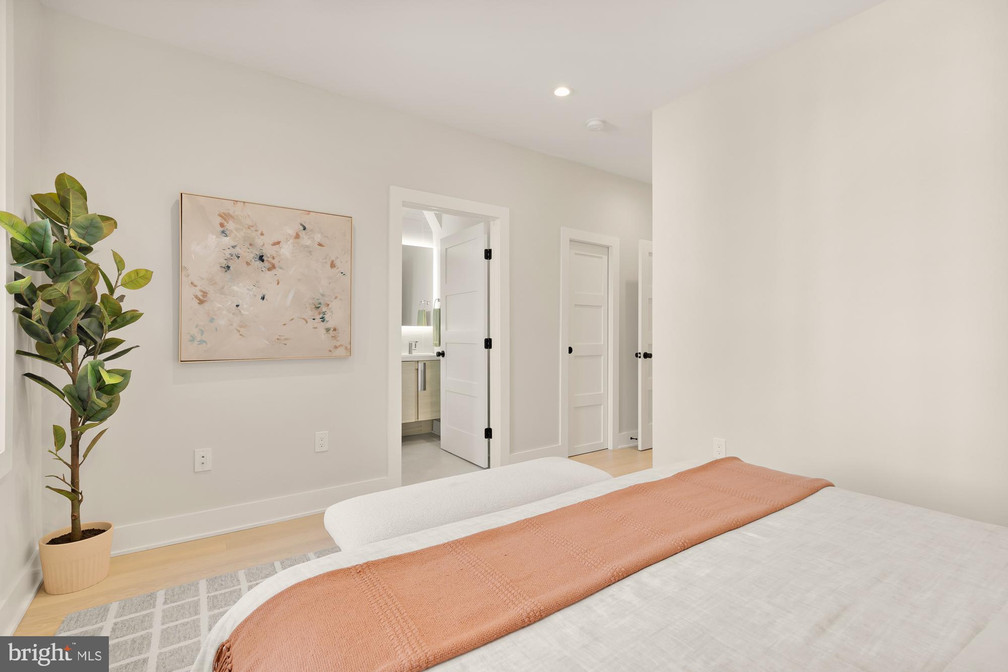 1747 T Street Northwest, Unit 4 Washington, DC 20009 - Photo 14 of 30